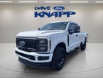 2025 F-350 Super Duty Thumbnail 3