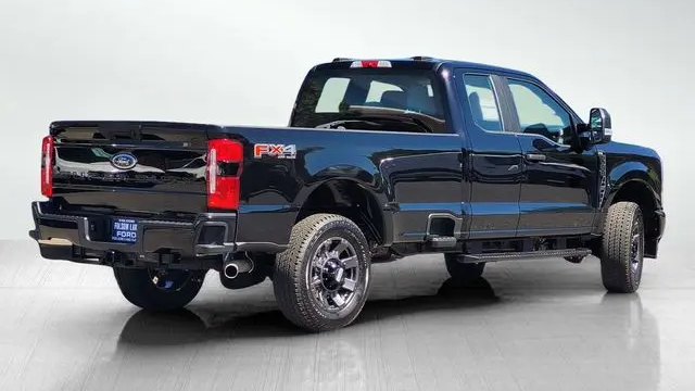 2026 Ford F-350 Super Duty XLT