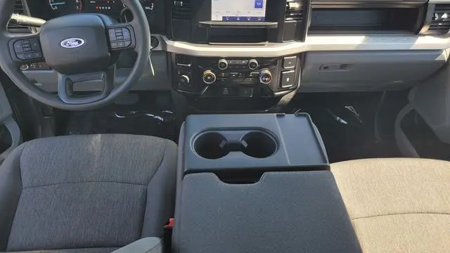 2026 Ford F-350 Super Duty XLT