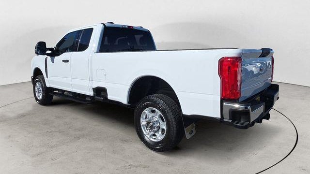 2026 Ford F-350 Super Duty XLT