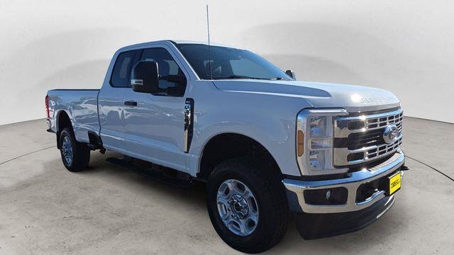 2026 Ford F-350 Super Duty XLT