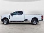 2026 F-350 Super Duty Thumbnail 2