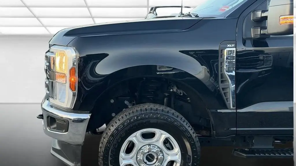 2025 Ford F-350 Super Duty XL