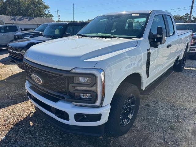 2025 Ford F-350 - $54,434
