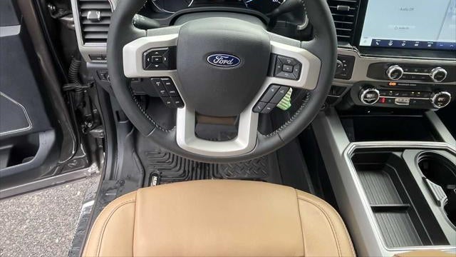 2022 Ford F-350 Super Duty Lariat