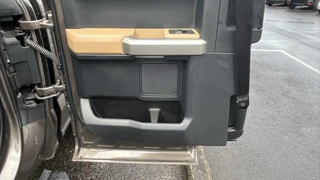 2022 Ford F-350 Super Duty Lariat