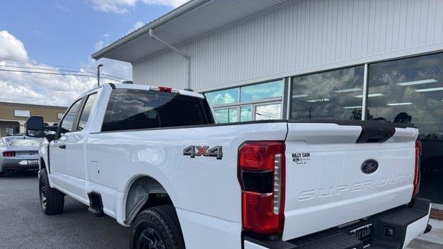 2025 Ford F-350 Super Duty XL