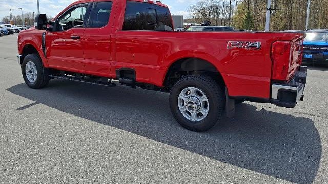 2025 Ford F-350 Super Duty XL