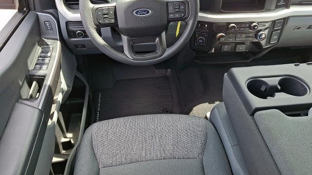 2025 Ford F-350 Super Duty XL