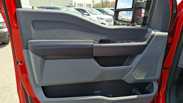 2025 Ford F-350 Super Duty XL