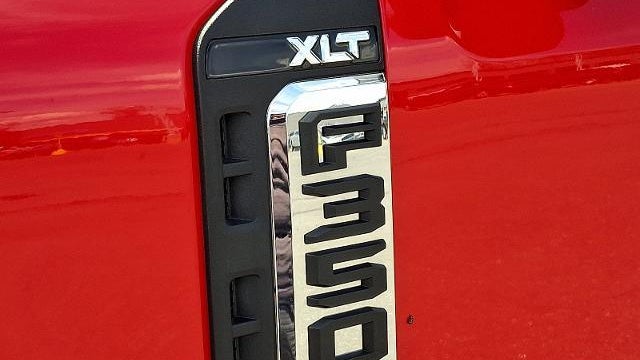 2025 Ford F-350 Super Duty XL