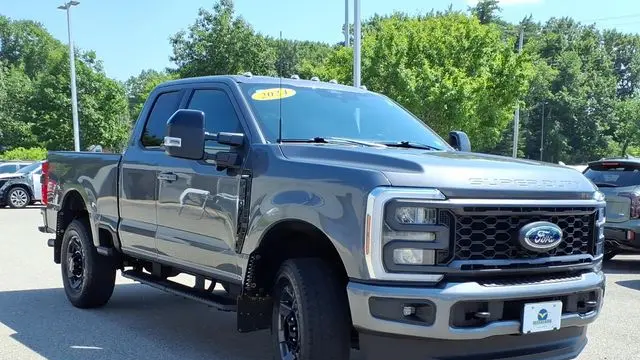 2024 Ford F-350 Super Duty Lariat