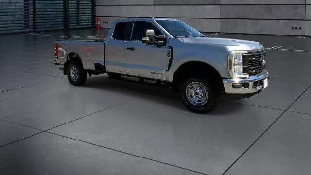 2024 Ford F-350 Super Duty XLT