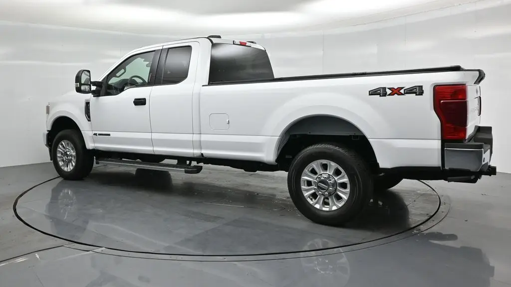 2022 Ford F-350 Super Duty Lariat