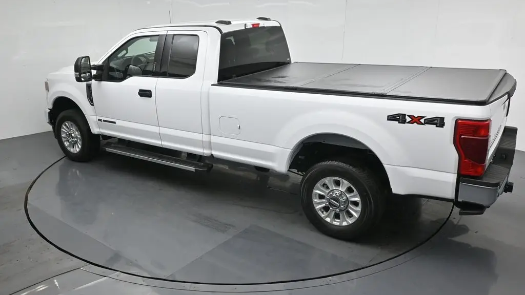 2022 Ford F-350 Super Duty Lariat