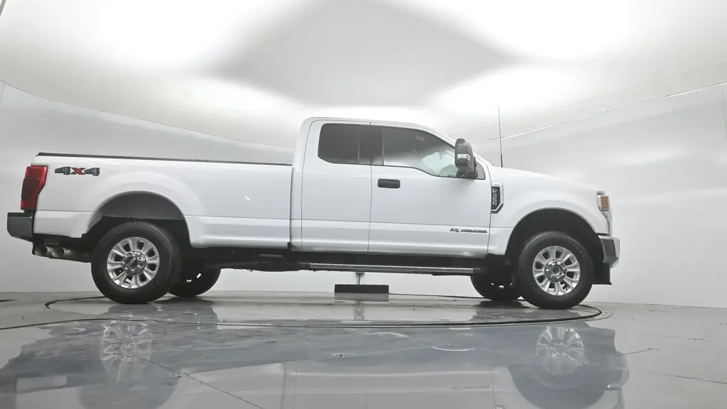 2022 Ford F-350 Super Duty Lariat