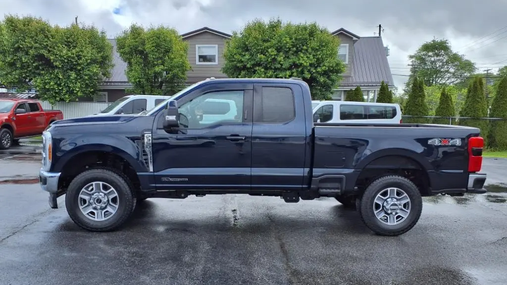 2023 Ford F-350 Super Duty Lariat