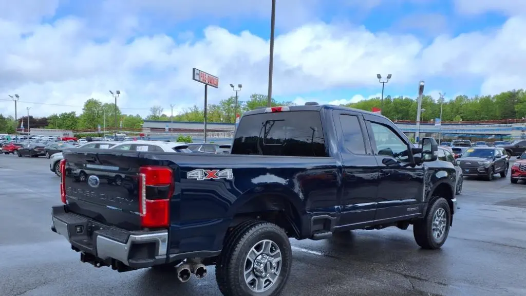 2023 Ford F-350 Super Duty Lariat