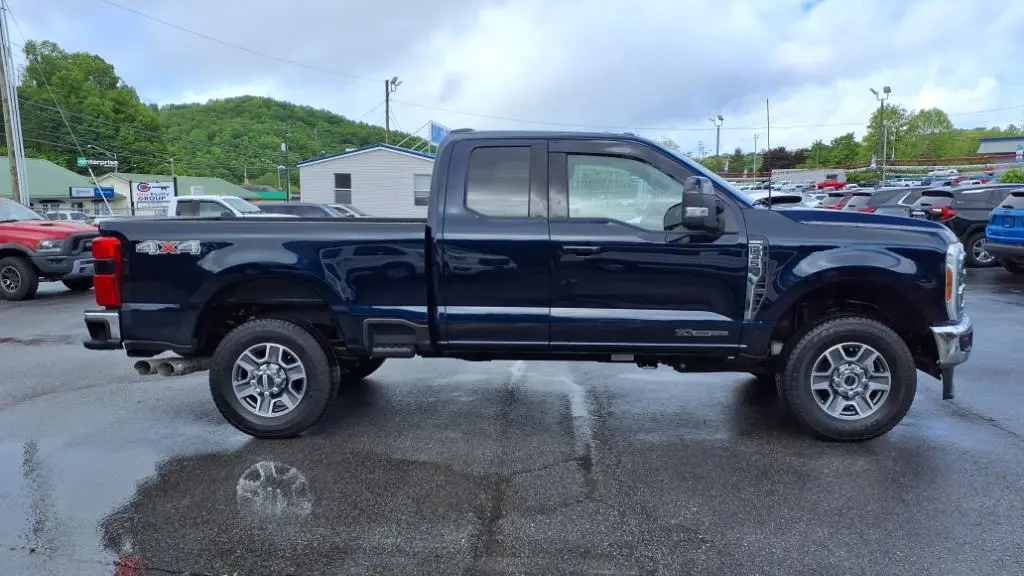 2023 Ford F-350 Super Duty Lariat