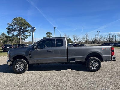 2023 Ford F-350 Super Duty 4X4 Lariat 4DR Supercab 6.8 FT. SB SRW Pickup