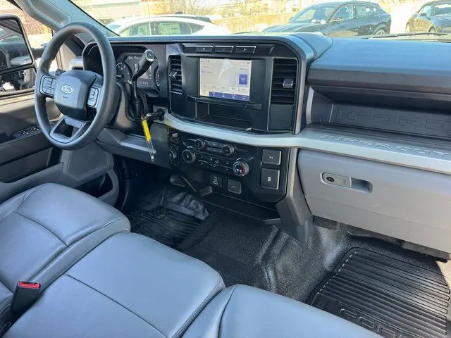 2024 Ford F-350 - $38,001