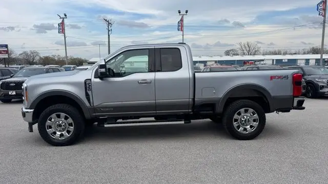 2023 Ford F-350 Super Duty Lariat