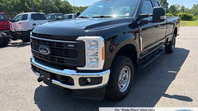 Preowned 2023 Ford F-350 Super Duty Lariat for Sale