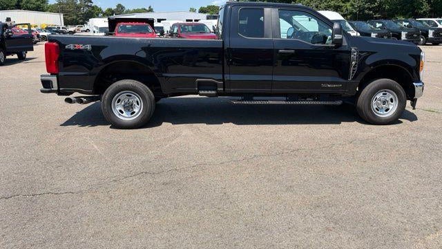 2023 Ford F-350 Super Duty Lariat