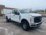 2025 F-350 Super Duty Thumbnail 2