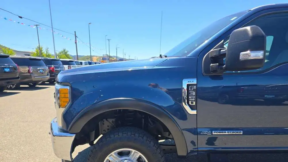2017 Ford F-350 Super Duty Lariat