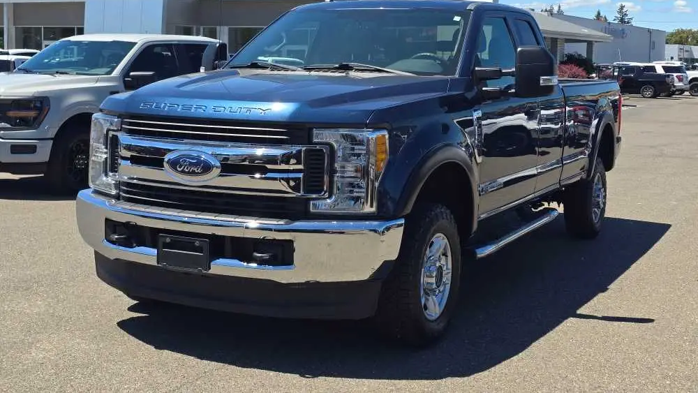 2017 Ford F-350 Super Duty Lariat