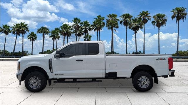 2025 Ford F-350 Super Duty XL