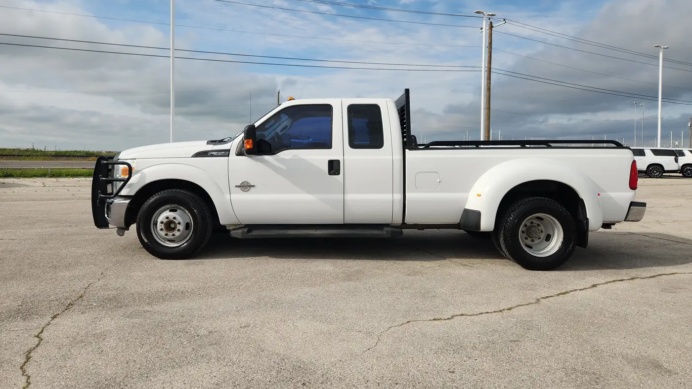 2014 Ford F-350 Super Duty Lariat