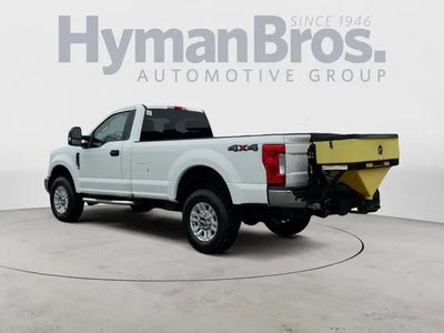 2017 Ford F-250 Super Duty 4X4 XLT 2DR Regular Cab 8 FT. LB Pickup