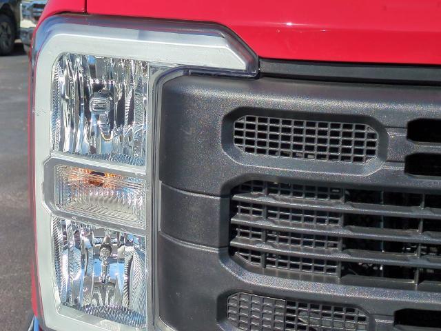 2023 Ford F-250 - $37,633