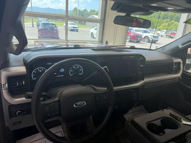 2023 Ford F-250 - $29,775