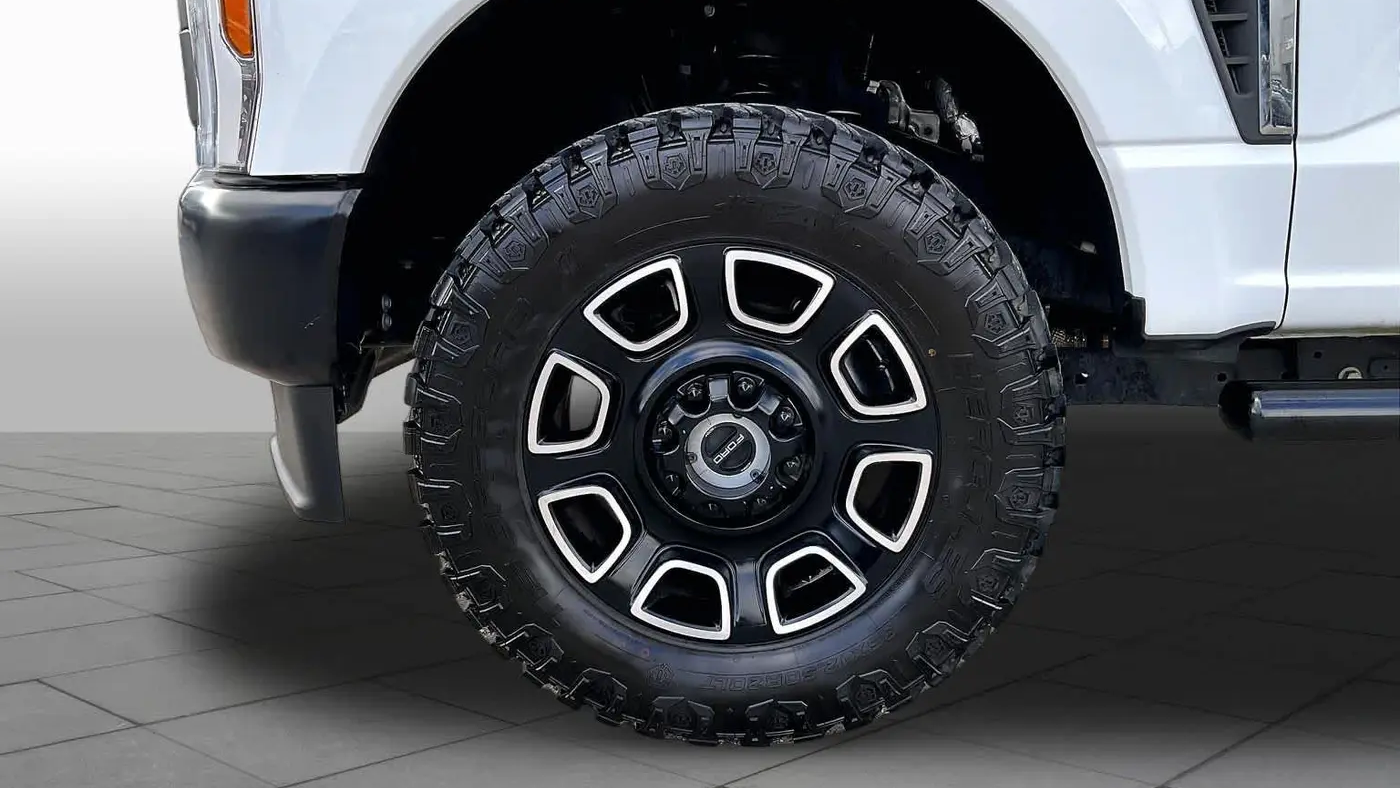 2025 Ford F-250 Super Duty XLT