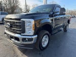 2024 F-250 Super Duty Thumbnail 3