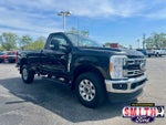2023 F-250 Super Duty Thumbnail 3