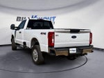 2023 F-250 Super Duty Thumbnail 3