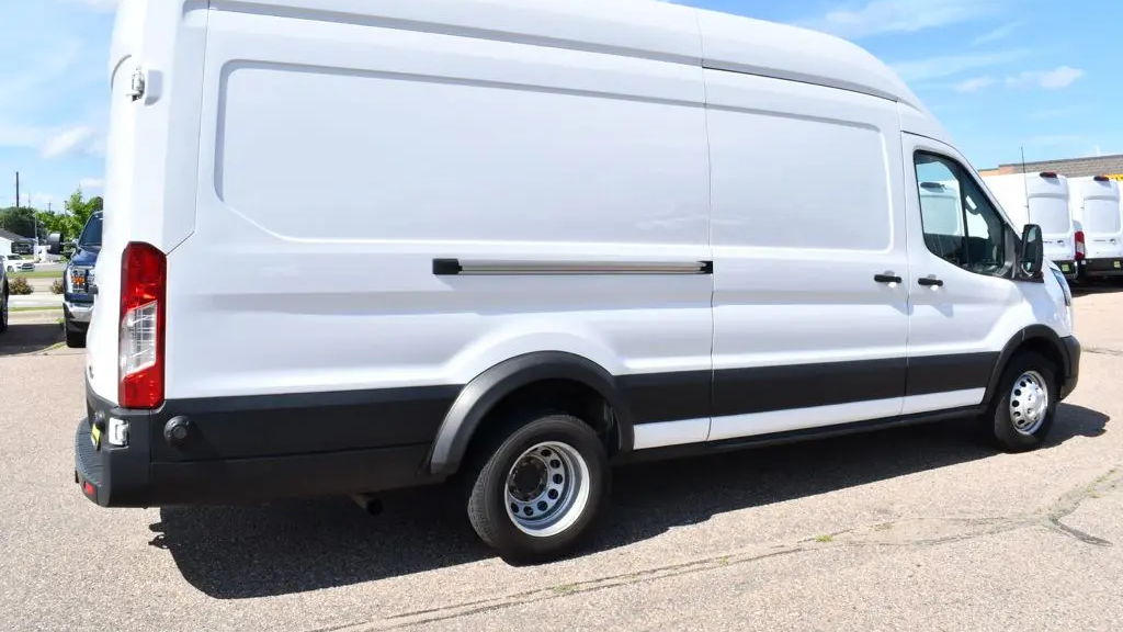 2024 Ford Transit 350 HD