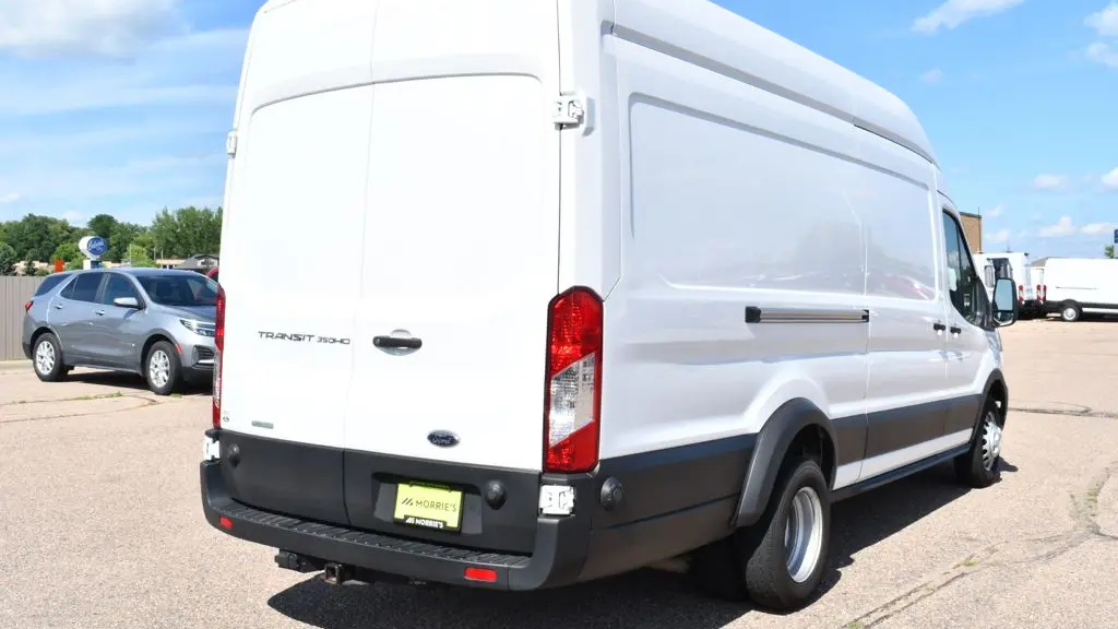 2024 Ford Transit 350 HD