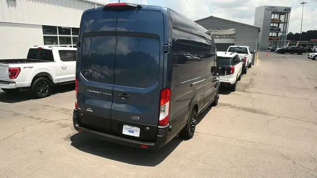 2025 Ford Transit 350 HD