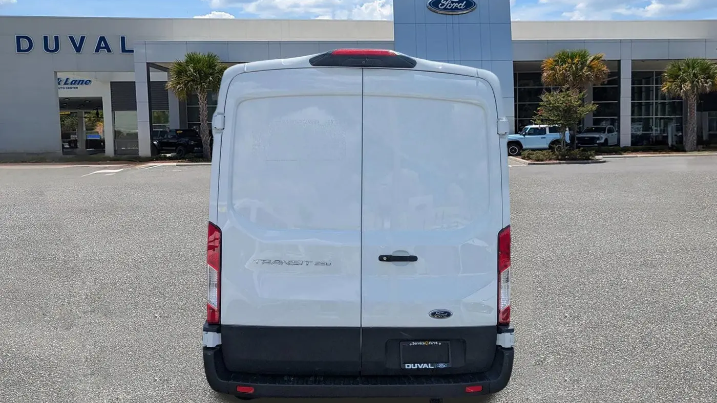 2023 Ford Transit 250