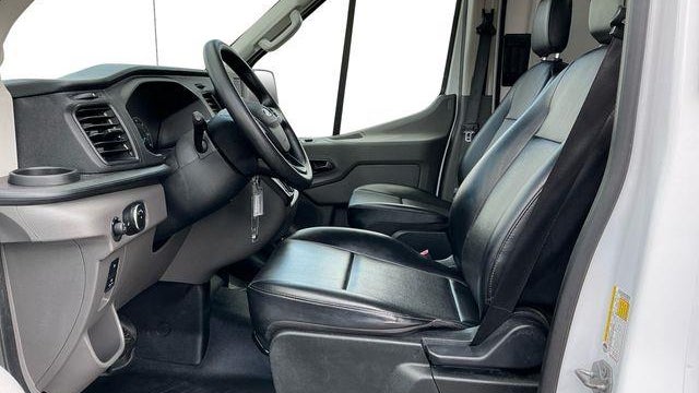 2025 Ford Transit 250