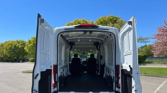 2025 Ford Transit 250