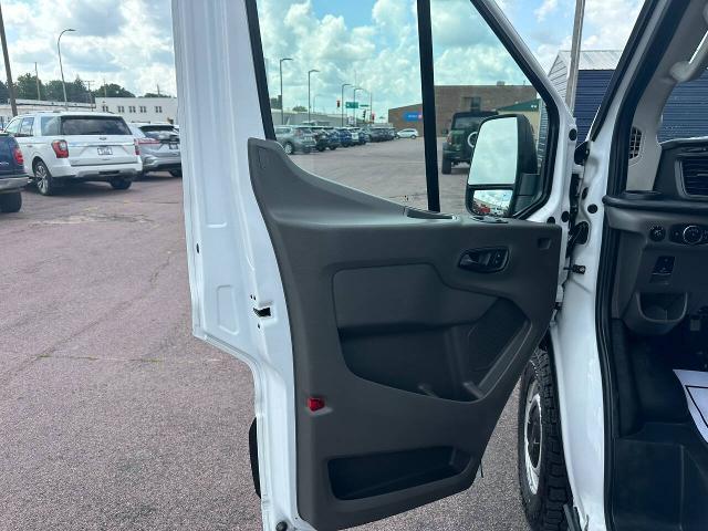2022 Ford Transit - $21,900