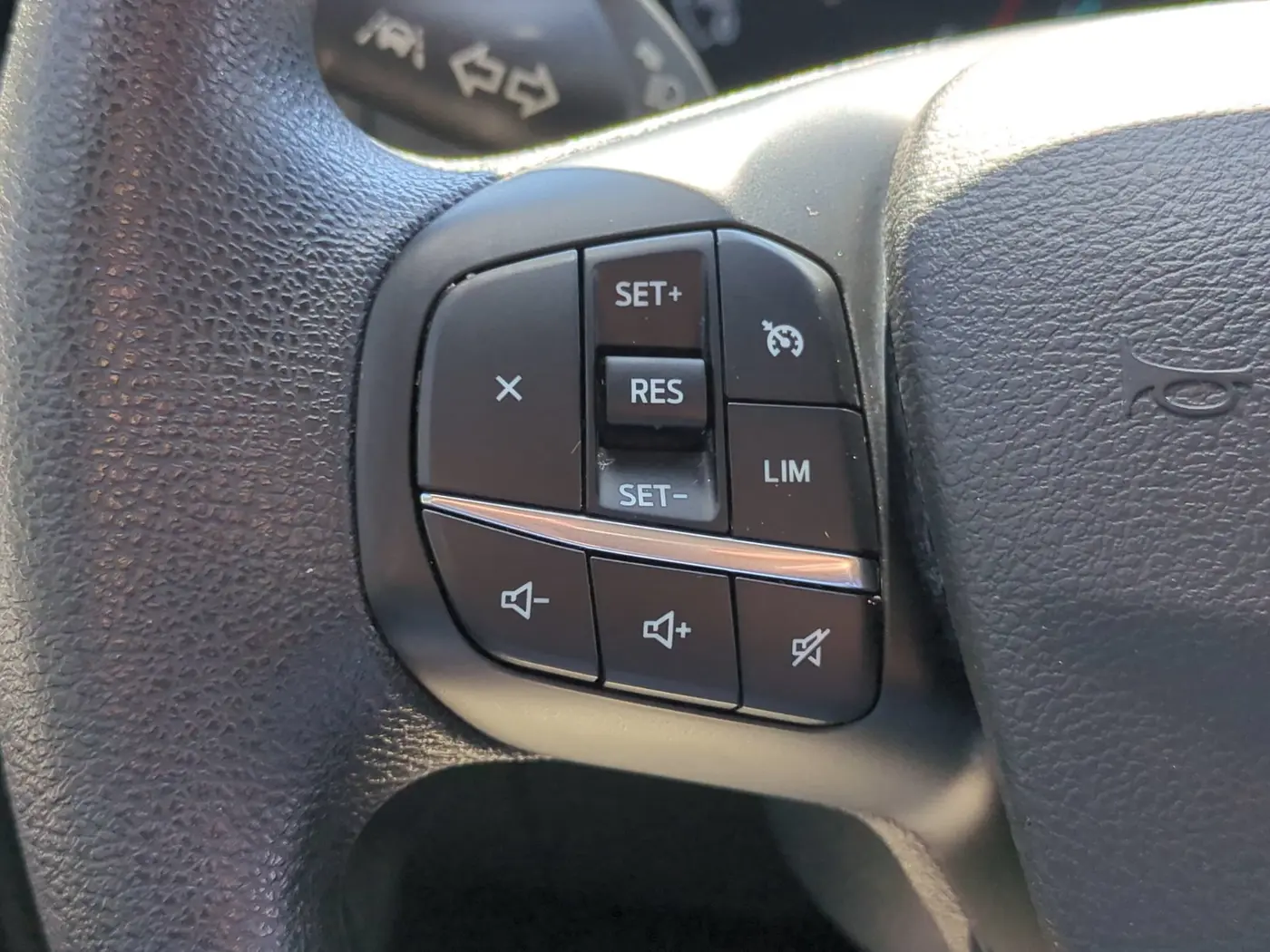 2023 Ford Transit - $29,900