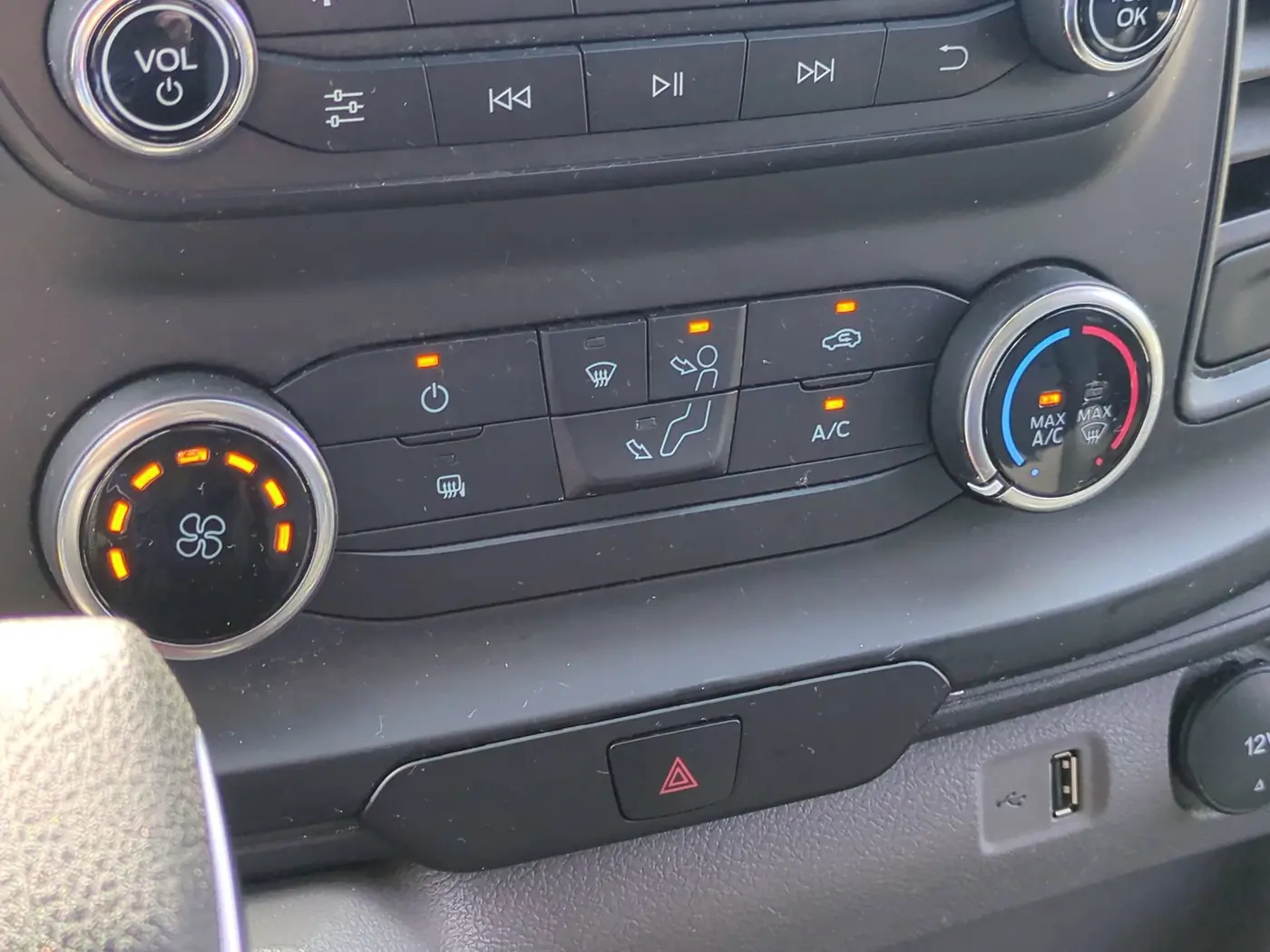 2023 Ford Transit - $29,900