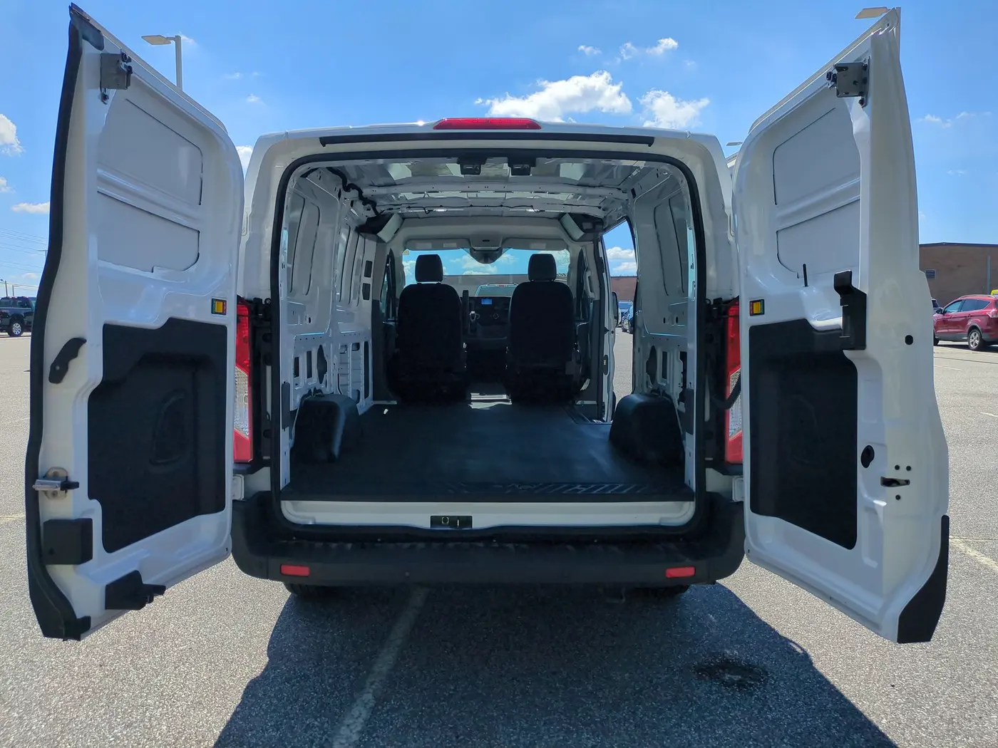 2023 Ford Transit - $29,900